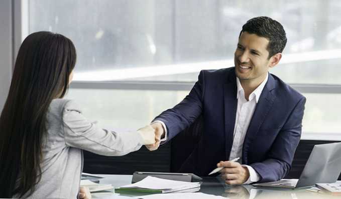 Специалист в судопроизводстве. Гэбриел махт 2023. Юрист в суде. Юрист адвокат. Шон кэхилл форс мажоры.